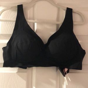 VS Bralette with super soft cups no padding NWOT